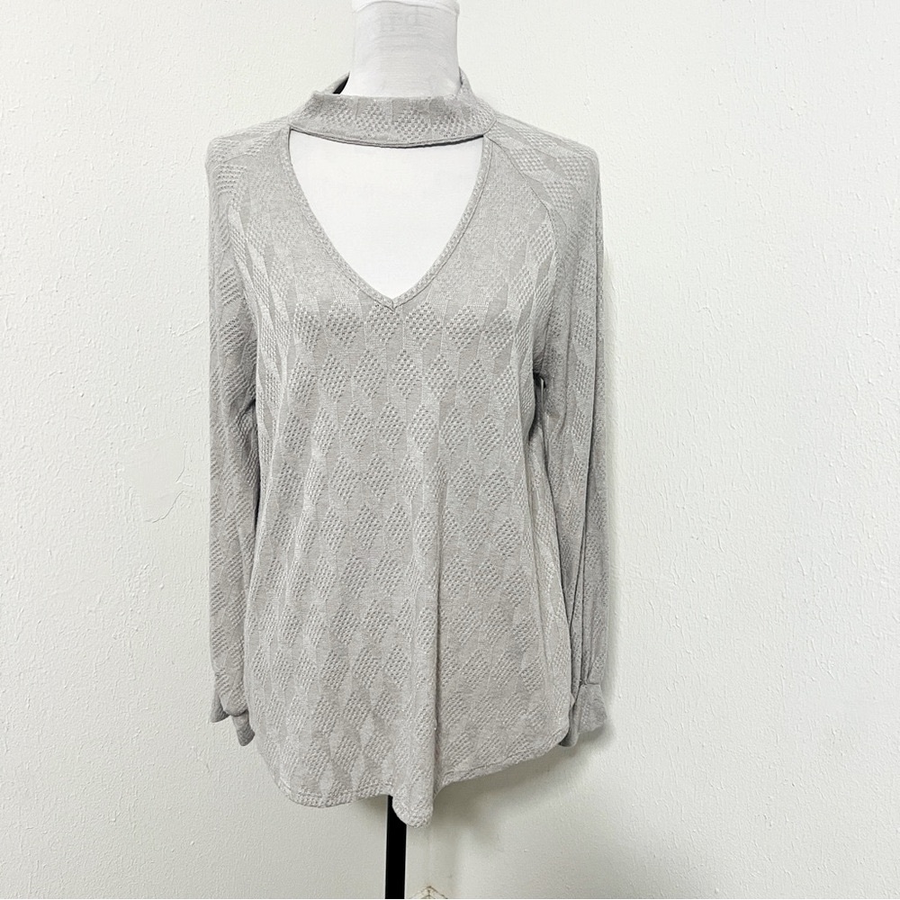 Cupio Women's Large Light Gray Cut-Out Blouse Long Sleeve Business Casual